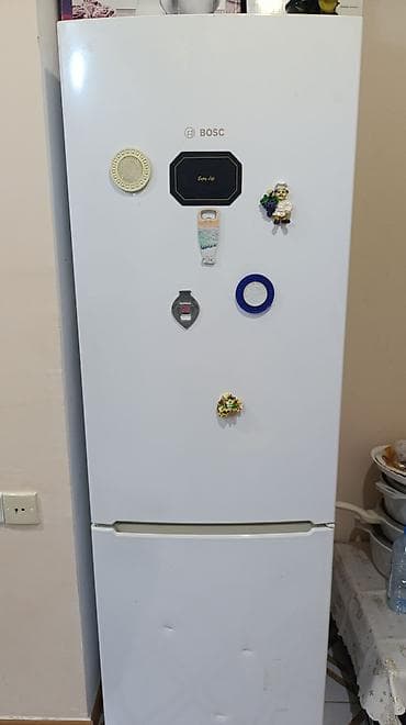 ev soyuducuları: İşlənmiş 2 qapılı Bosch Soyuducu Satılır, rəng - Ağ, Təkərli — 3