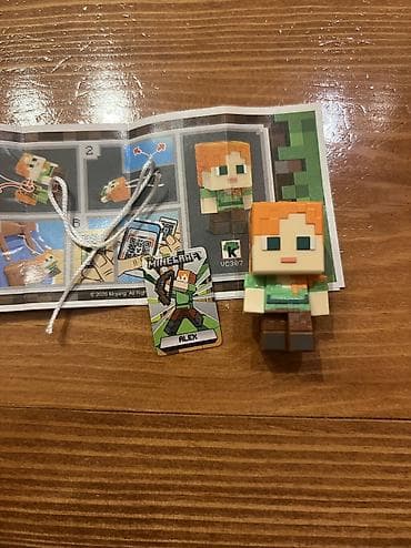 uşaq oyuncaq: BARTER yeni ve köhnə kolleksiyalarla mumkundur. 
Minecraft Kinder joy — 1