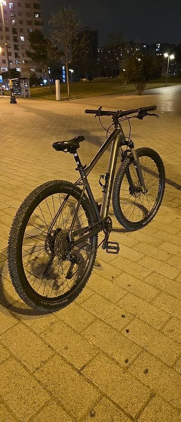 Velosiped ehtiyyat hissələri: Cube hardtail dağ velosipedi Texniki xüsusiyyətlər: - Yüngül və — 4