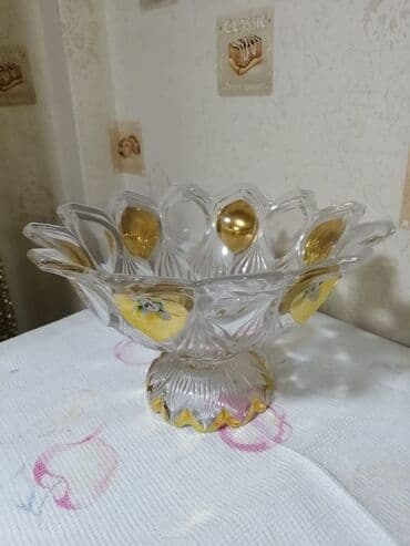 saxlama gabi: Meyve qabi. Boyuk olchudedi. Az istifade olunub. 2ededi 40 azn — 3