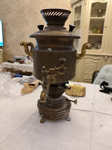 Şlanqlar: Məhsul: Mis/bronz samovar Təsvir: - Klassik köhnə tip samovar, metal — 2