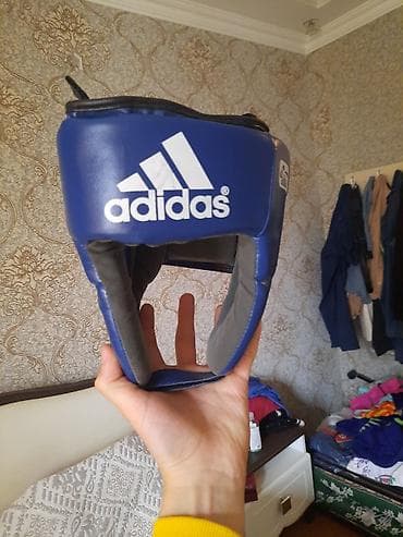 Книги и журналы: Döyüş növləri üçün komplekt (Adidas kaska + Venum əlcək və — 5
