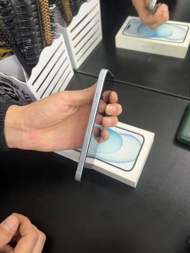 usb yaddaş: IPhone 15, Ağ, Face ID — 4