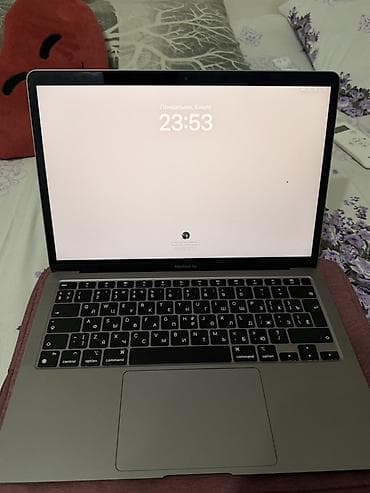 intel core i7: Apple MacBook Air noutbuku - Model: MacBook Air (13") M1 - Rəng — 2