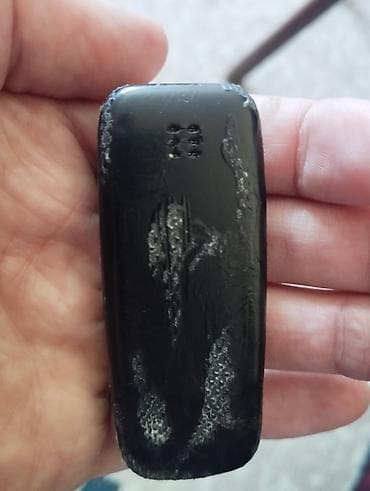 hp pavilion a4000: Nokia 3310 — 3