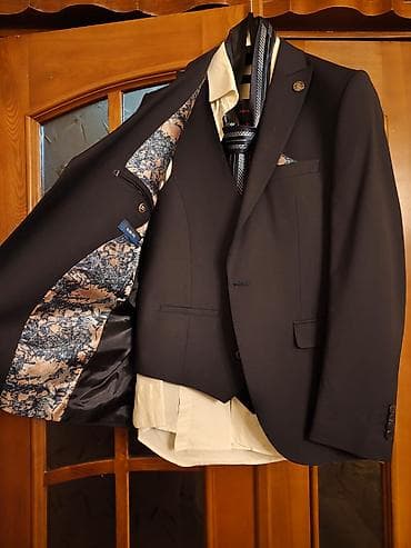 Bəy kostyumu,bir dəfə toya geyinilib,yeni kimidi,qiymeti 150 — 5