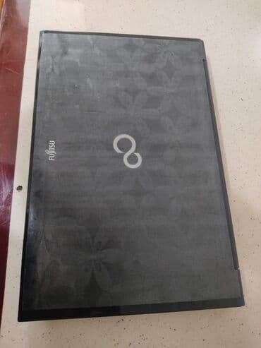 Intel Core i5, 15.6 "