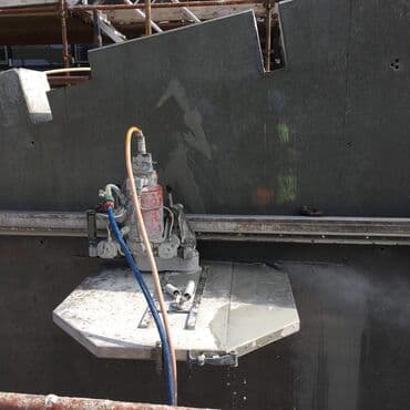 pencere qapi: Beton deşmə beton kəsmə kesimi boru yerlerinin acilmasi — 17