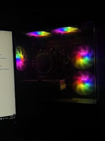 Masaüstü kompüterlər və iş stansiyaları: Güclü oyun və iş stansiyası PC: - Prosessor: Intel Core i5-14400, 2.50 — 3