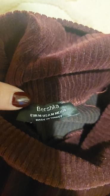 monika berde: Sviter, Bershka, M, rəng - Bənövşəyi — 2