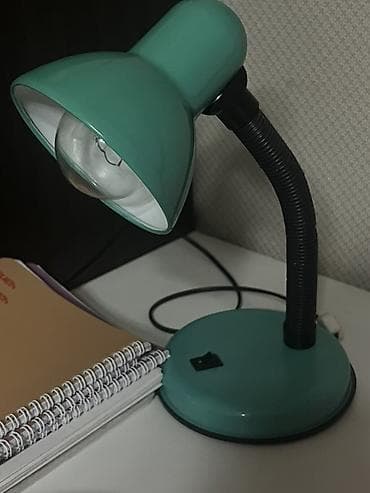 Süfrə/masa üçün yönəldilə bilən işıq lampası - Rəng: nane-yaşıl (ağ
