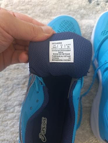 ASICS kişi idman ayaqqabısı - Model kodu: 1051A065 - Ölçü: US 8 / EU