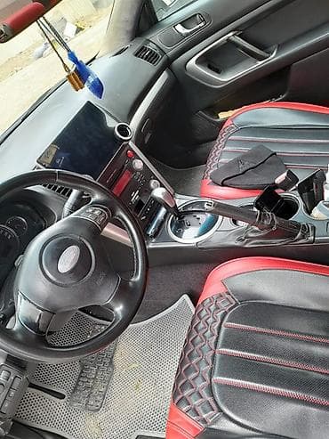 satdiq uaz: Subaru Legacy (sedan), ağ rəng, tam ölçülü sedan kuzovu — 10