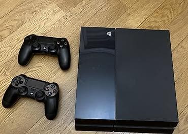 ps4 dualshock: Playstation 4 2 pult + 10 ədəd ps4 + 3 ədəd ps3 diski satılır. Üstündə — 3