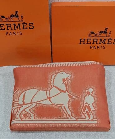 pul kiseleri: Hermes şərfi, xanımlar üçün, təzədir, keyfiyyətlidir. Model: Hermès — 7