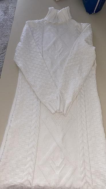 mühafizə geyimi: Ağ rəngli trikotaj paltar - Model: uzun, bədənə oturan trikotaj — 1