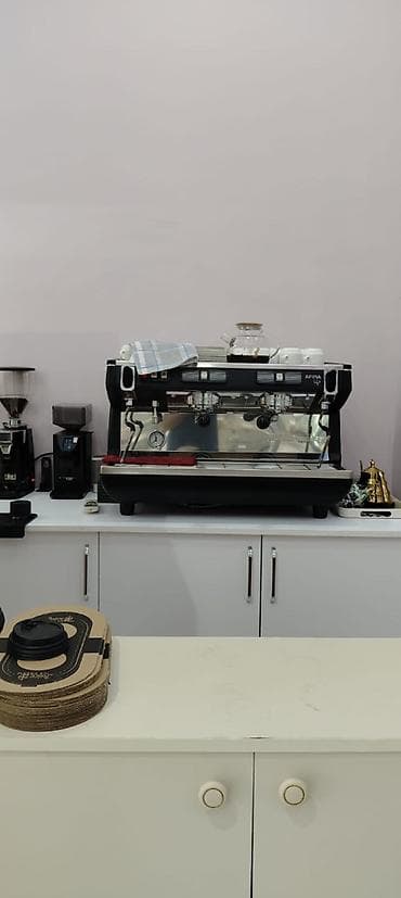 cafe: Xırdalanda “Kristal 1” ərazisində tam qurulmuş “Şirniyyat evi + təbii — 6