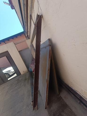 Siyirmə qapılar: Məhsul: Qapi dəmir 2 qatli xonçali ağır qapidir. sadəcə rənglənməyə — 2