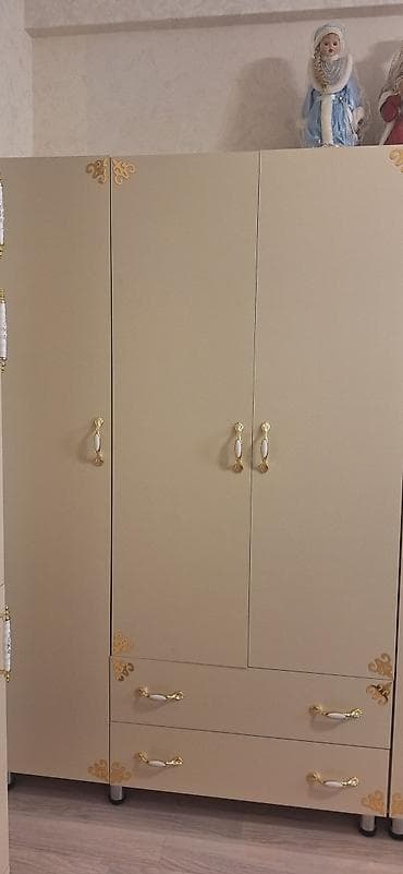 3 qapılı, Siyirməli, Bej, Digər material, Açılan, Düz dolab