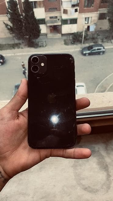 apple airpods: IPhone 11, 128 GB, Qara, Qırıq — 2