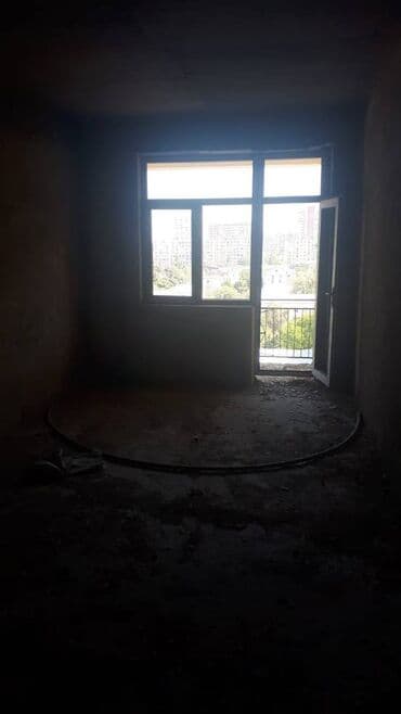 9 ci mikrorayon satilan evler: 3 otaqlı, Yeni tikili, m. Neftçilər, 144 kv. m — 6