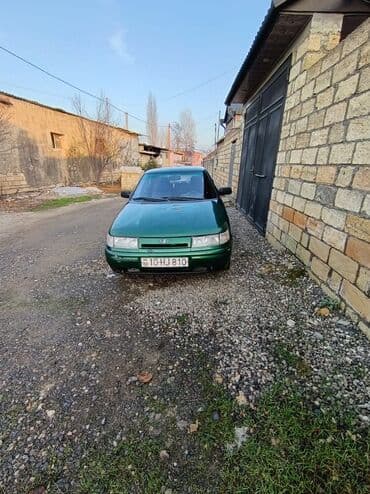masin rolu: LADA 2110 sedan – yaşıl rəng. Texniki xüsusiyyətlər və təchizat: -il — 1