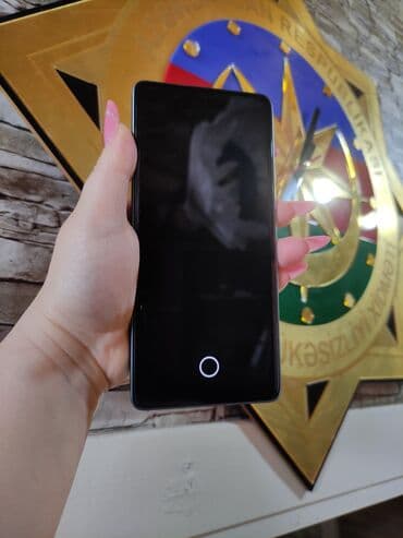 iphone 13 pro islenmis: Xiaomi 13 Pro, 512 GB, rəng - Yaşıl, 
 Sensor, Barmaq izi, İki sim kartlı — 6