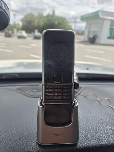 nokia 6670: Nokia 8 Sirocco — 2