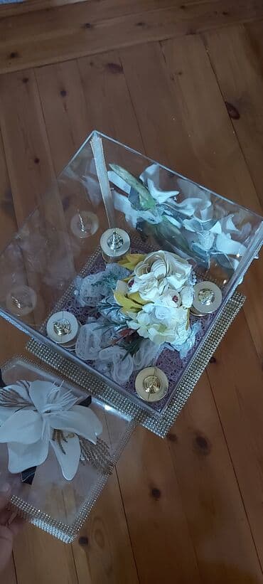 xonca şəkilləri: Nabat xoncasi. Şəffaf materialdan hazırlanmış, zərif qızılı rəngli — 6