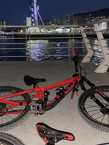 tap. az velosiped: Trek full-suspension dağ velosipedi – trail/all‑mountain kateqoriyası — 3