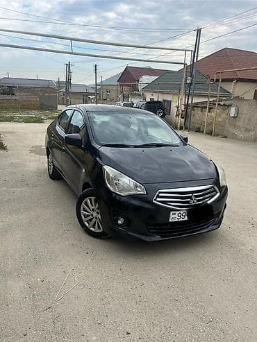 yan guzguler: Mitsubishi Attrage / Mirage G4 sedan - Rəng: qara - Kuzov: 4 qapılı — 9