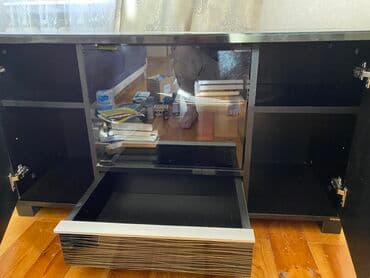 тв стенд: Прямой ТВ стенд, С полками — 2