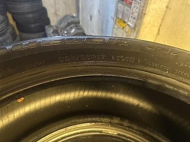 Şin Bridgestone 225 / 65 / R 17 — 2