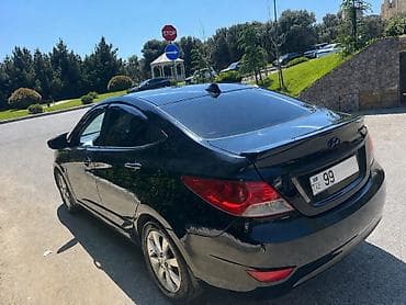 m365 pro scooter: Hyundai Accent: 1.6 l | 2012 il Sedan — 5