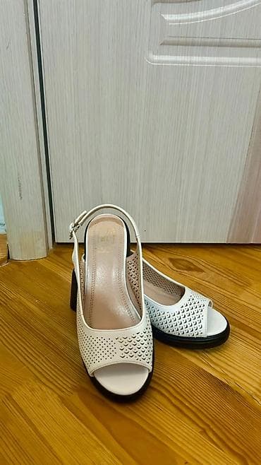 gb deri: Ölçü: 37, rəng - Ağ, Yeni — 3