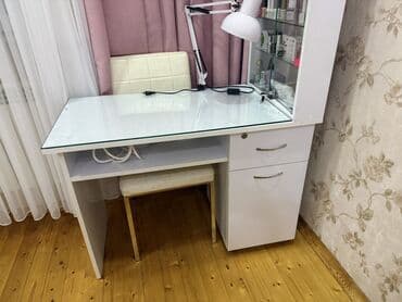 Ofis ləvazimatları: Düz masa, Siyirməli, Polkalı, Şüşə — 1