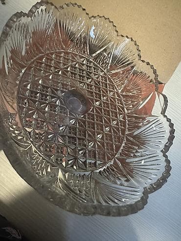 Столовые приборы: Qablar hamsi tezedi hec biri istifade olunmayib. Qrafin dest -12 azn — 8