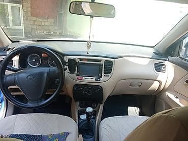 masin sat: Kia Rio: 1.4 l | 2008 il Hetçbek — 6