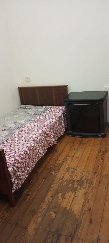 dubleks menzil: Gəncə şəhərində mərkəzi poçtun yaxınlığında 3-cü mərtəbədə 3 otaqlı — 5