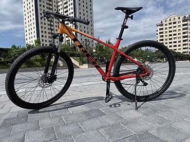 Trek Marlin 7 dağ velosipedi - Çərçivə: yüngül alüminium, idman