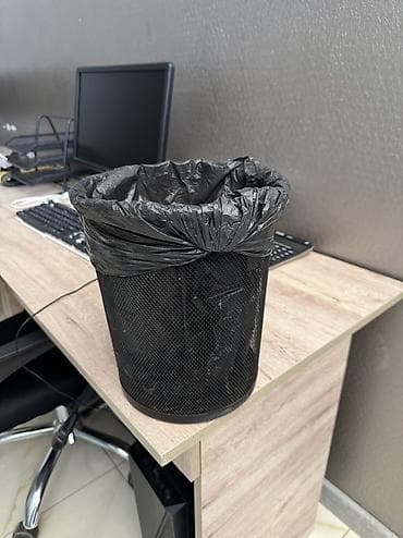 Ofis üçün zibil qabı satılır Az istifədə olunub,normal — 2