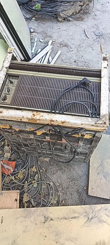 Köhnə tip pəncərəyə quraşdırılan kondisioner bloku iwlekdi — 1
