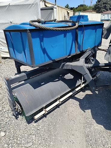 en keyfiyyetli motor yağları: Traktora qoşulan yol süpürmə və su çiləmə qoşqusu - Təyinat — 5