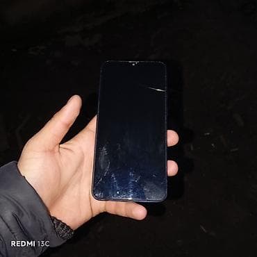 ноутбук в баку: Endirim olunacaq - Ekran: təxminən 6–6.5 düym, damla formalı ön — 1