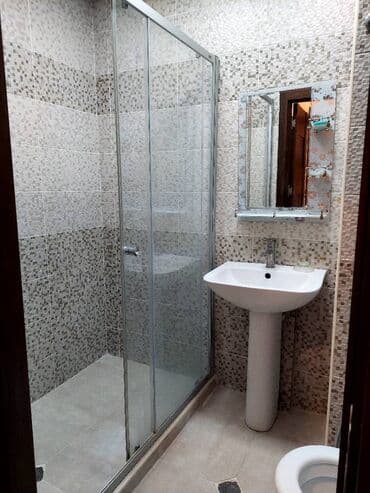 qarayev obyekt: Qaraev metrosuna yaxin 17 mertebeli binanın 3-cu mərtəbəsində — 4