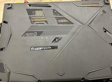 meta quest 3: İşlənmiş MSI, 15.6 ", Intel Core i5, 512 GB — 4