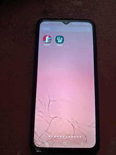 cd disk: Samsung Galaxy A04s, 64 GB, Qırıq — 4