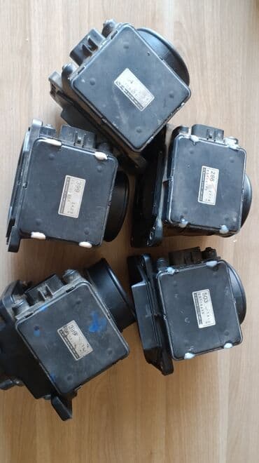 Mitsubişhi avtomobilləri üçün kütləvi hava axını sensorları. Bu