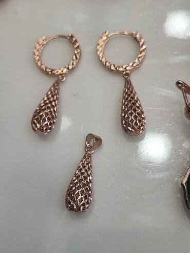 1 qram qizilin qiymeti: Dəstə daxildir: Sırğa, Kulon, 925 Əyar — 1