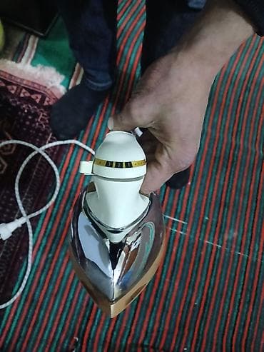 dyson utu fen: Elektrik ütü - Klassik quru ütü növü - Xromlanmış parlaq metal — 1